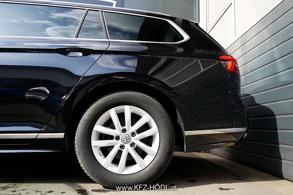 Volkswagen Passat Variant Highline 2,0 TDI SCR DSG Image 8